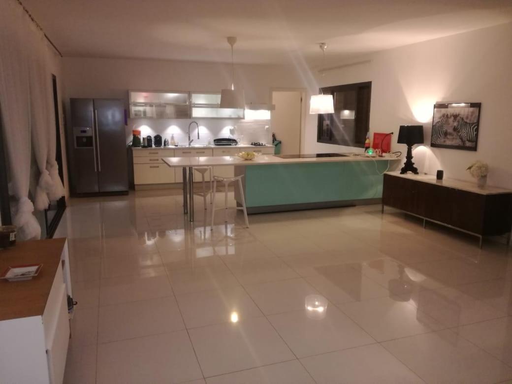 Villa Carabane Сомоне Екстериор снимка